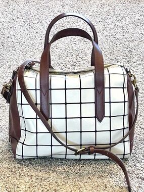 Fossil Sydney Satchel Windowpane White Black Grid Faux Leather Crossbody 10”x8”
